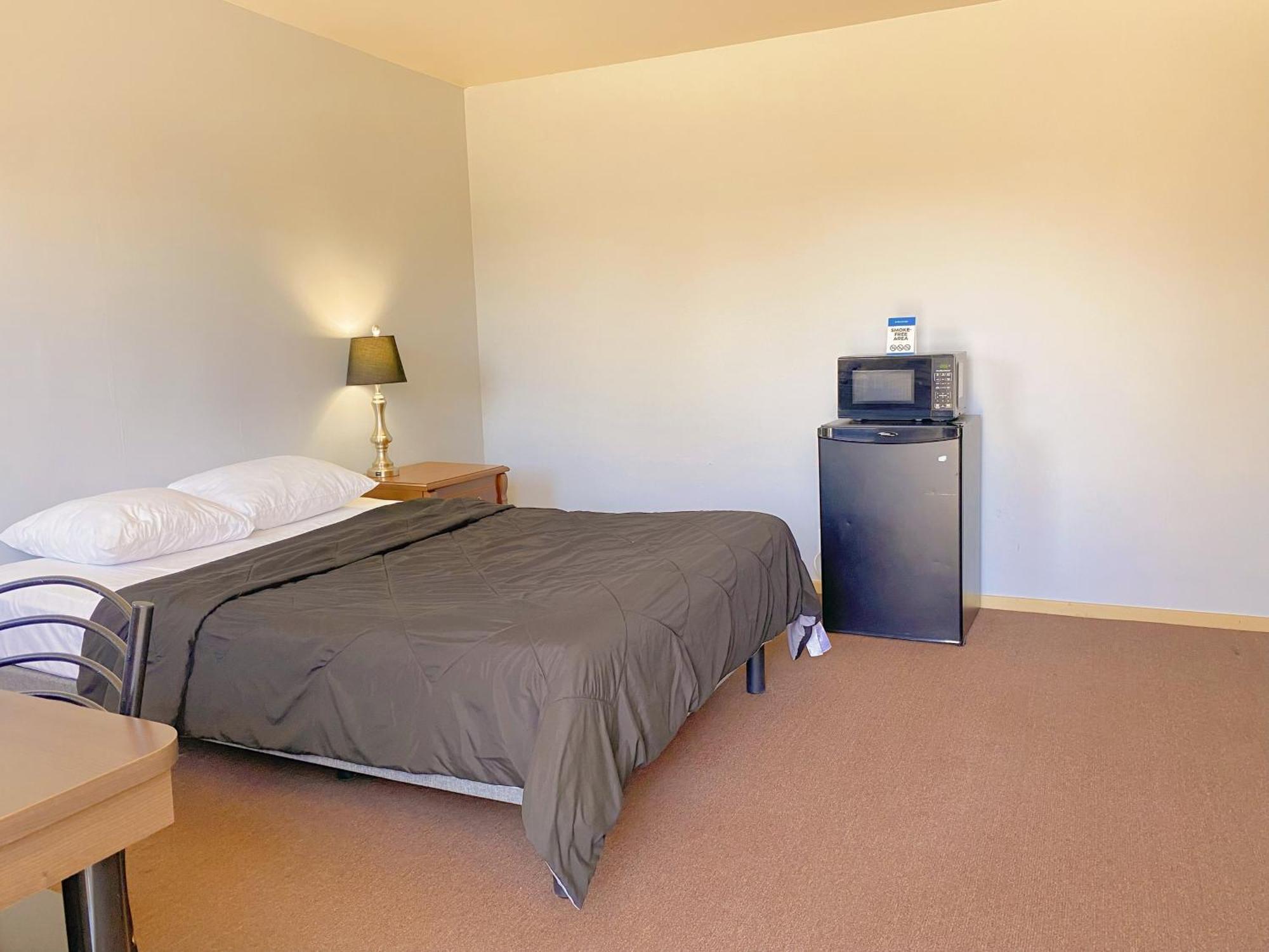 Motel Grande Ile ซาลาเบอร์รี เดอ แวลลีย์ฟิลด์ ภายนอก รูปภาพ