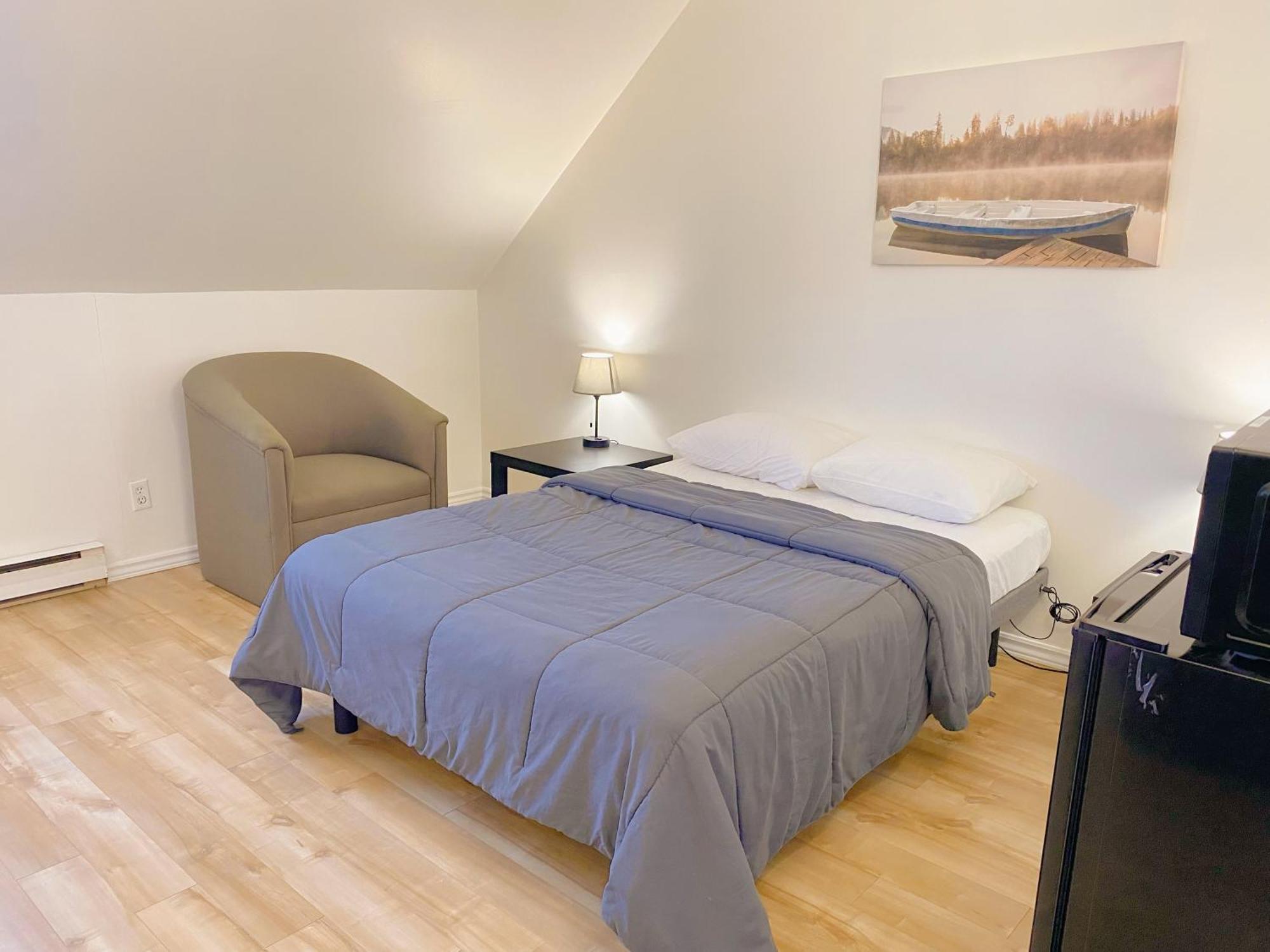 Motel Grande Ile ซาลาเบอร์รี เดอ แวลลีย์ฟิลด์ ภายนอก รูปภาพ