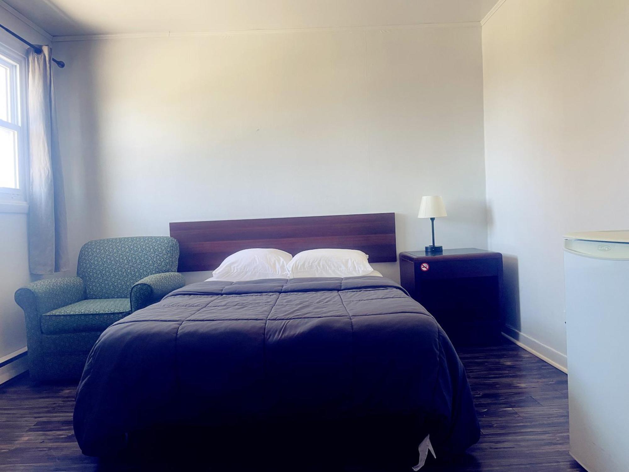 Motel Grande Ile ซาลาเบอร์รี เดอ แวลลีย์ฟิลด์ ภายนอก รูปภาพ