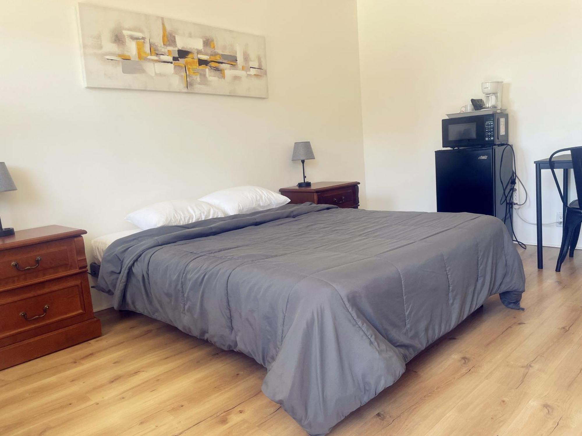 Motel Grande Ile ซาลาเบอร์รี เดอ แวลลีย์ฟิลด์ ภายนอก รูปภาพ